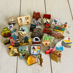 【フランス直輸入】ピンズ 30個 まとめ ピンバッジ ヴィンテージ 留め具付 J002
