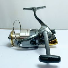 シマノツインパワー3000 SC69F031中古美品 SHIMANO シマノ ツインパワー 3000 スピニングリール 本体のみ