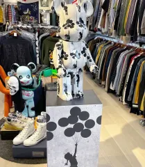 #새상품 1000 % BE@RBRICK(ベアブリック) メディコム・トイ バンクシー バルーンガール- E061301のサムネイル