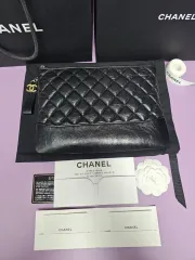 Chanel(シャネル) 30 ブンダエ クラッチ 金具 ブラック ミディアム