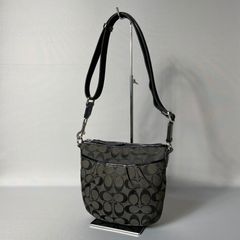 2502-38｜グッチ GGキャンバス トートバッグ ブラウン - メルカリ