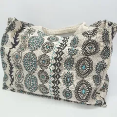 ◇ Θ BINDU　ビンドゥ - 総柄刺繍。 総柄ハンドバッグ ベージュ系　ブルー系 メンズ E  【1507160018832】