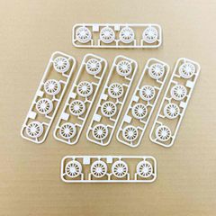 ミニ四駆　中径ローハイトホイール（フィン／ホワイト）７個セット