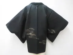 【京松】【着物】黒羽織　縫い紋　絵羽柄　ぼかし　流水に草文　羽織り紐別売り　身丈約78cm　裄丈約62.5cm　r7z04-236
