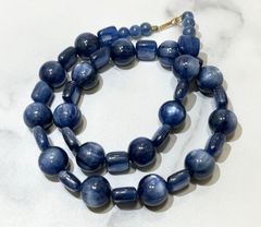 天然ブルーサンゴ 丸玉ネックレス 赤珊瑚アクセント 磁気留め具 美品 
