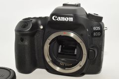 250230★ほぼ新品★ キヤノン Canon デジタル一眼レフカメラ EOS 80D ボディ EOS80D ブラック