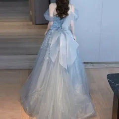 オフショルダーバックスタイルの美しいイブニングドレス?.?