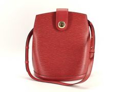 LOUIS VUITTON M52257 エピ ヴィトン エピ クリュニー M52257 ショルダーバッグ 【中古】