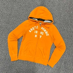 Abercrombie(アバクロンビー) ジップアップパーカー フード付き