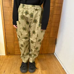 SALE総柄テーパードパンツ