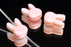 クイーンコンクシェル 9x6mm うさぎ彫刻(縦穴) 3粒セット ビーズ パワーストーン 天然石 _T677-1