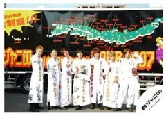 【中古】生写真(ジャニーズ) 関ジャニ∞/集合(7人)/横型・全身・特攻服白・背景ツアートラック//公式生写真