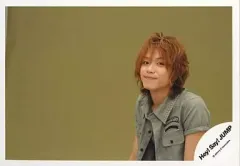【中古】生写真(ジャニーズ) Hey! Say! JUMP/高木雄也/横型・バストアップ・緑色ジャケット・口閉じ・背景カーキ色/公式生写真