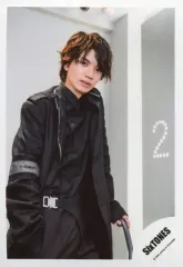 【中古】生写真(ジャニーズ) SixTONES/高地優吾/膝上/シングル「NEW ERA」MV＆ジャケ写オフショット/公式生写真