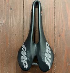 【新品未使用】 SELLE SMP F20 ロードバイクサドル サドル ロードバイク 白サドル 【送料無料】