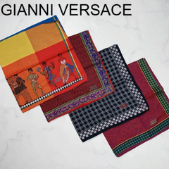 【目立った傷や汚れ無し】GIANNI VERSACE　ジャンニ ヴェルサーチ　ハンカチ　かわいい　ブランド　ハイブランド　刺繍　カラフル　レインボー