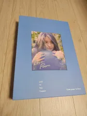 IU2019 Love Poem Blu-ray フォトブック　トレカ付き　廃盤 IU - [LOVE, POEM] (2019 IU Tour Concert in Seoul BLU-RAY (2