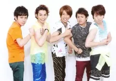 【中古】生写真(ジャニーズ) 嵐/集合(5人)/横型・膝上・右手曲げ・体右向き・センター相葉/ARASHI LIVE TOUR 2014 THE DIGITALIAN