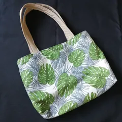 ボタニカル柄のトートバッグ【ハンドメイド】
