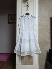 0606 ) パンチング ボリューム感 ノースリーブ ワンピース