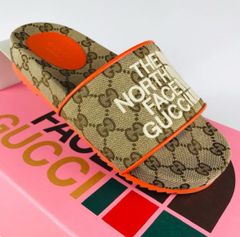 新品未使用★GUCCI×THE NORTH FACE・グッチ×ザ ノースフェイス コラボ レディース キャンバスレザー GGモノグラム総柄 両ブランドロゴ刺繍 スライド サンダル（36）