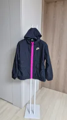 NIKE(ナイキ) ウィンドブレーカー フード付きジャンパー/ 黒 ／ M