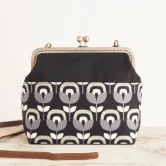 レトロ花柄がま口バッグ/がま口ショルダーバッグ/ショルダーバッグ/がま口/がまぐち/ガマグチ/肩掛け/布バッグ/ポシェット/御朱印帳入れ/プレゼント/ギフト