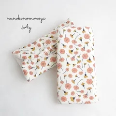 ふわふわよだれカバー　エルゴ用　白地花柄