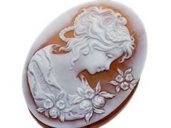 女性と小鳥　シェル　カメオ　ルース シェルカメオルース 大き目サイズ 鳥と二人の少女 作家サイン