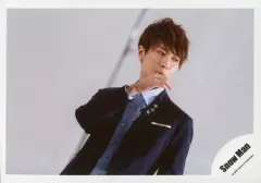 【中古】生写真(ジャニーズ) Snow Man/渡辺翔太/横型・上半身/シングル「KISSIN’ MY LIPS/Stories」MV/公式生写真