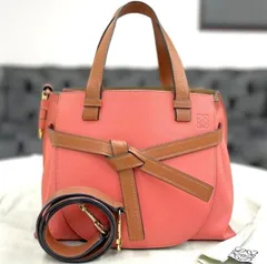 りあん‼️ロエベ ゲートトップハンドル スモール 2WAYハンドバッグ 2025年最新】ロエベ ゲートトップハンドルの人気アイテム - メルカリ