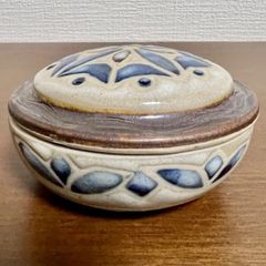 香合・蓋物  小物入れ（やちむん焼き）①