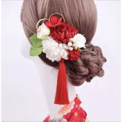 新品 未使用 髪飾り 和装 浴衣 着物 七五三 結婚式 つまみ細工 レッド 赤