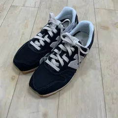 【新品未使用】10490円　23.5cm ニューバランス　y女性　現品限り