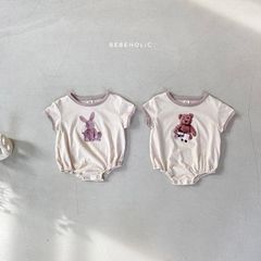 韓国子供服　うさぎロンパース　BEBEHOLIC ベビー