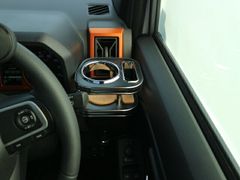 LA900タフト前期(20/6～）純正ドリンク用カップホルダー 運転席側・助手席側セット　レザーブラック