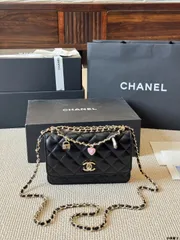 【今日特価】CHANEL 25P ハートペンダント付き WOC チェーンバッグ 送料無料！在庫限定のお得な価格です