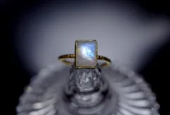 ☆新作☆『ロイヤルブルームーンストーン』の世界でひとつの天然石リングsilver925 + 18kgpコーティング