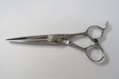 Bランク【メーカー不明】  シザー 美容師・理容師 5.7インチ 右利き 【中古】:H-9297