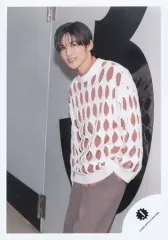 【中古】生写真(ジャニーズ) Snow Man/目黒蓮/膝上/「滝沢歌舞伎ZERO FINAL」グッズオフショット/公式生写真