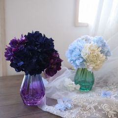 すぐに飾れる！大輪の紫陽花が美しい花束＆漆黒の花瓶が涼やかで