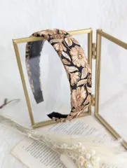 インド刺繍リボンのカチューシャ　卒業式　卒園式　発表会　謝恩会　入園式　入学式　卒業式　卒園式　hb1