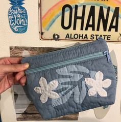 ＜正規品＞レスポーチ♡モンステラ&プルメリア♡ダスティブルー♡ハワイアンキルト