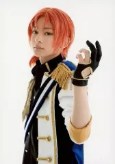 【中古】生写真(男性) 橋本祥平(月永レオ)/上半身・ユニット衣裳・左向き・左手上げ・背景白・キャラクターショット/「『あんさんぶるスターズ!オン・ステージ』あんステフェスティバル」トレーディングブロマイドB