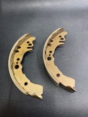 送料無料 リアブレーキシュー 2枚☆リーディング ダイハツハイゼットアトレー　スバルサンバー　2本