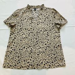 美品　SHEINシーイン　半袖シャツ　Vネック　花柄　薄手　ベージュ　ブラック　M