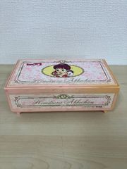 昭和レトロ  アニメ  オルゴール  秘密のアッコちゃん 安いひみつのアッコちゃん オルゴールの通販商品を比較