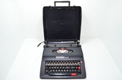 Item thumbnail for item 73eee854-3ca3-4f5f-a68e-d0ea3219223e