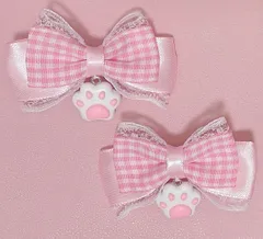リボンヘアクリップ 薄ピンク ギンガムチェック 肉球チャーム 白 ♡量産型地雷系ハンドメイドロリィタ病みかわいいゆめかわ
