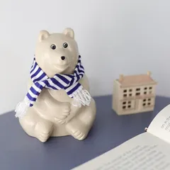 ブルーマフラー付き　しろくま貯金箱　Polar Bear(ポーラーベアー) Money box　PLASTEP（プラステップ）2025年　Palasetのサムネイル